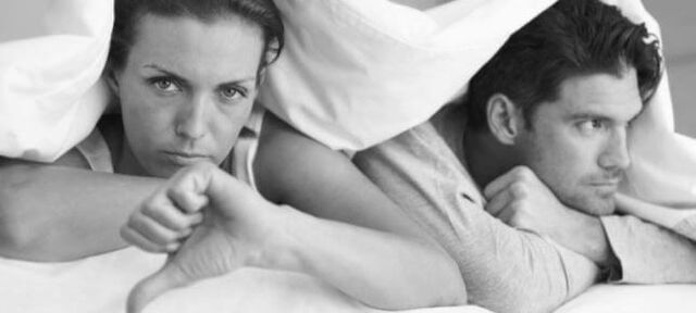 Un uomo ha problemi con la potenza